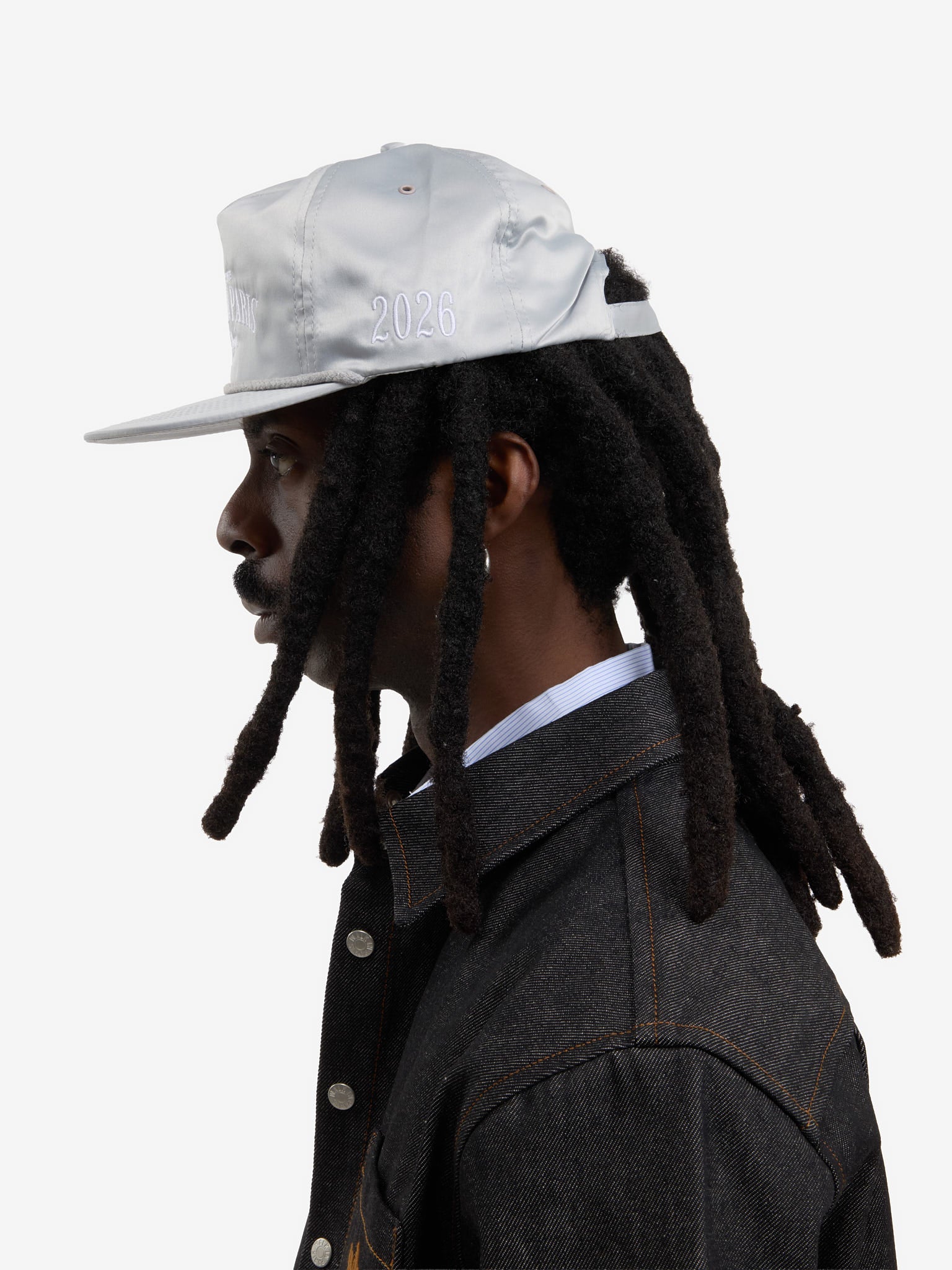 La casquette Odyssée en satin grise - Image 9