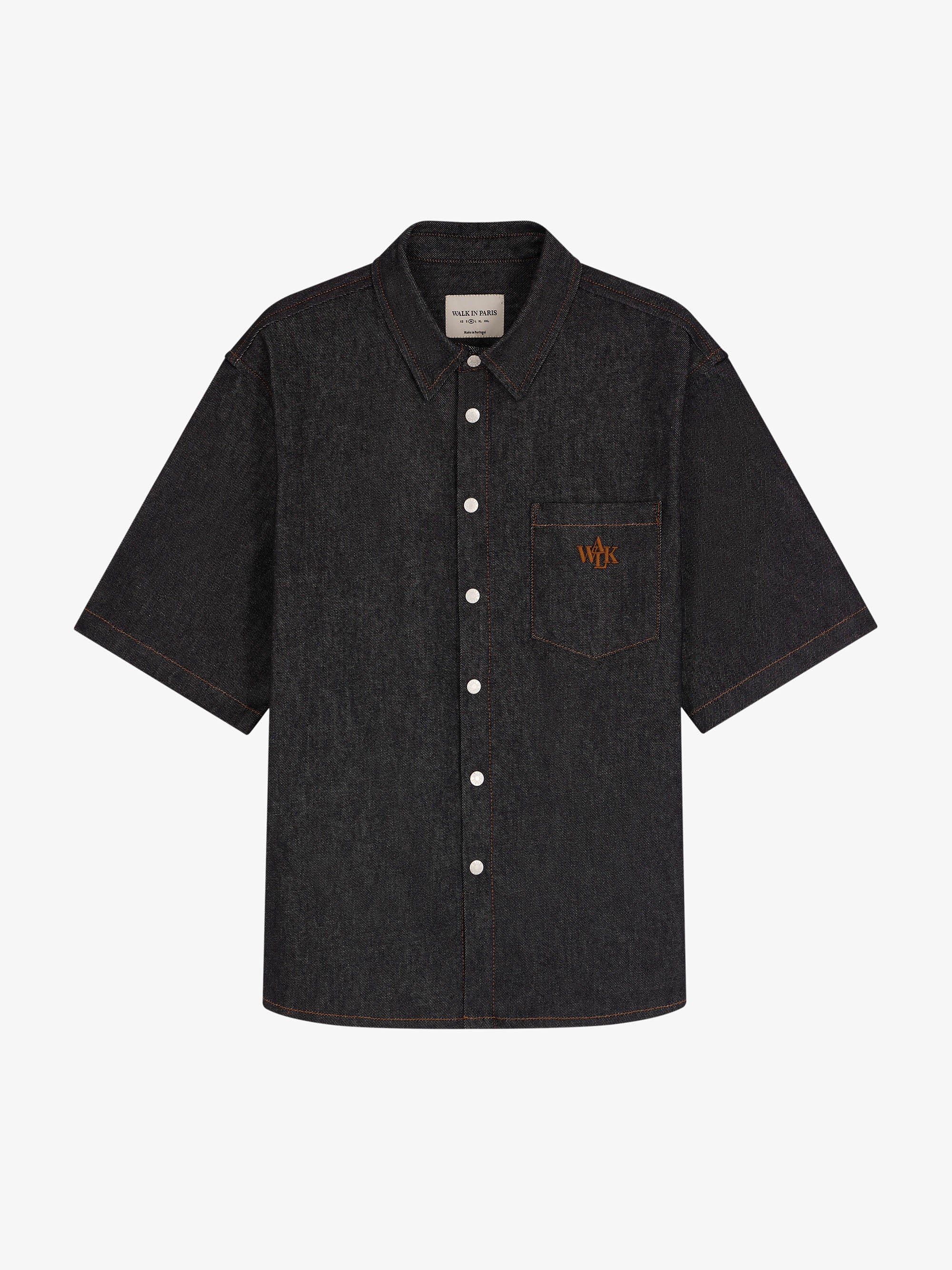 La chemise en denim brut