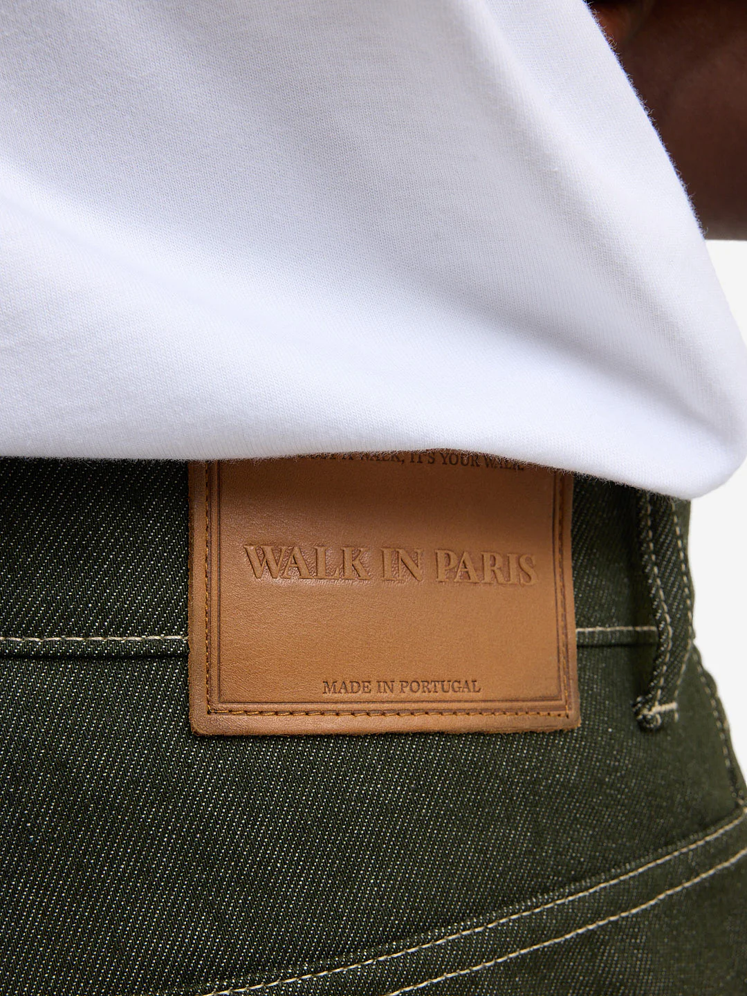 Le pantalon du menuisier en denim vert - Image 11