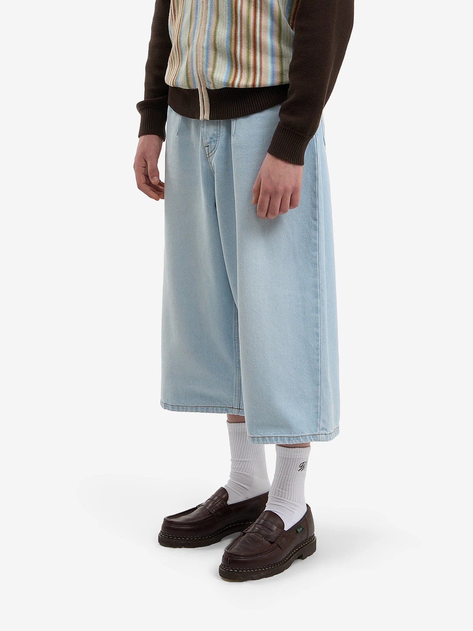 Le short ballon en denim clair délavé - Image 8