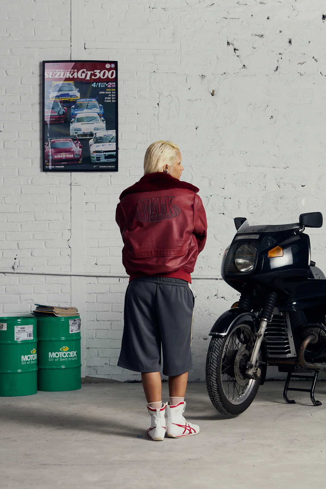 Walk in Paris X Schott NYC ® - La flight jacket rouge - Image 7